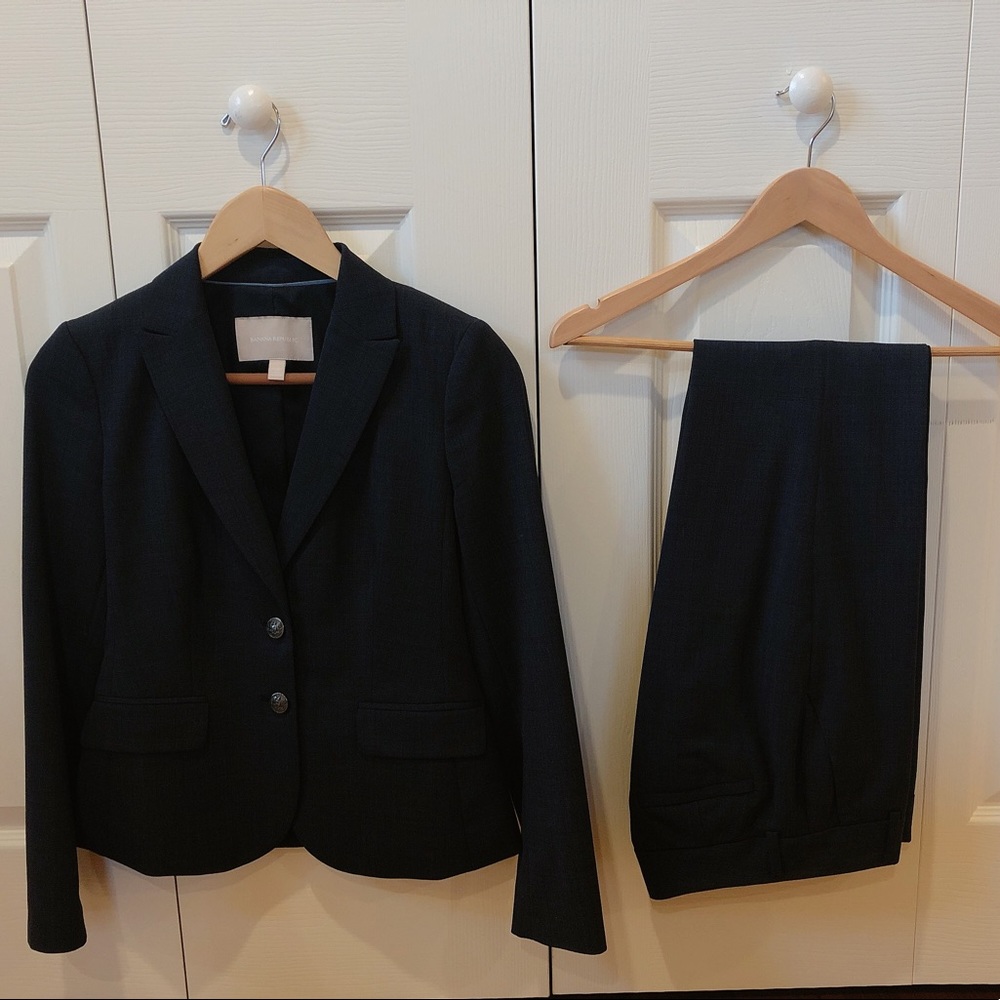 Banana Republic Petite Two Piece Suit